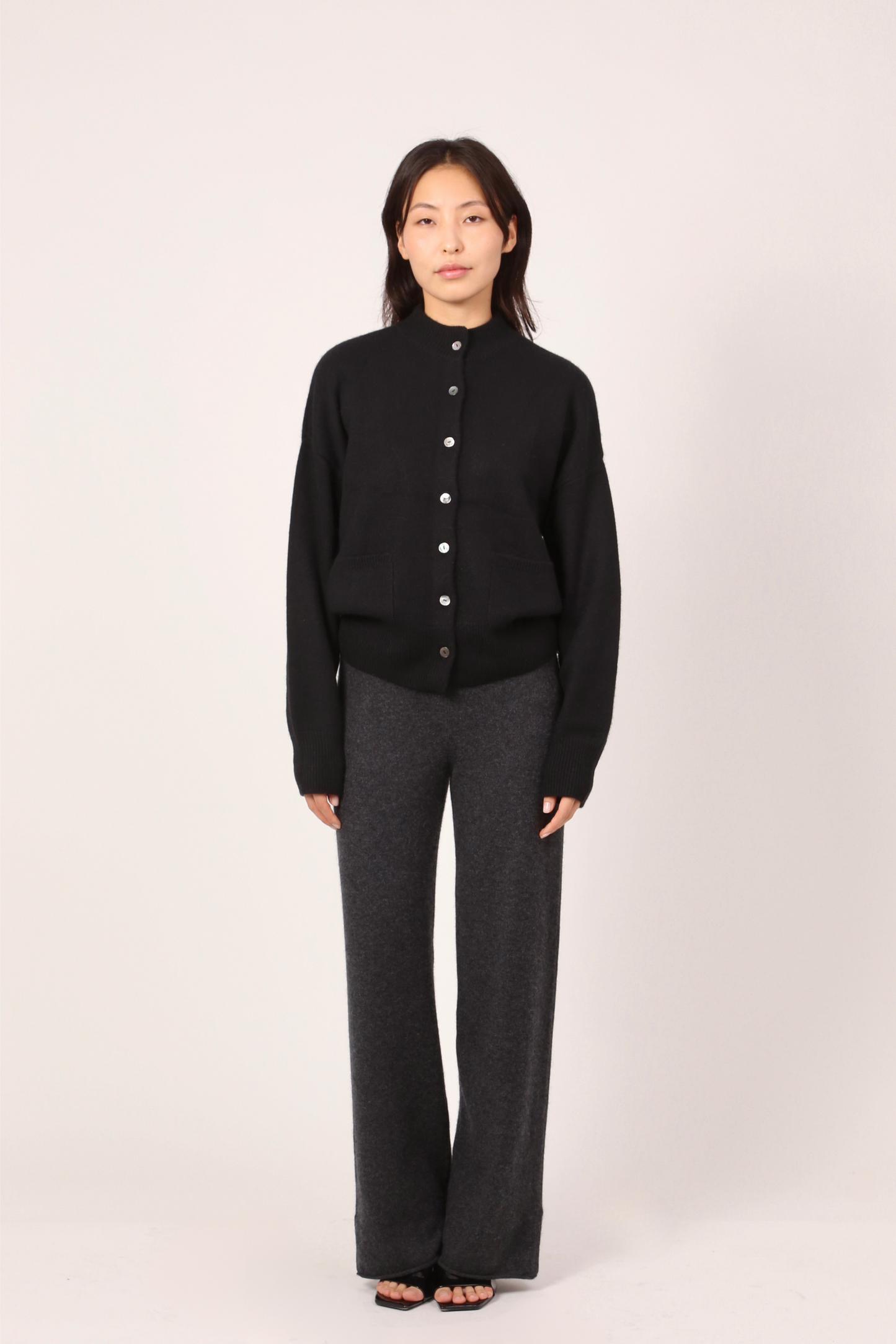 EVERYDAY CARDI IN BLACK
