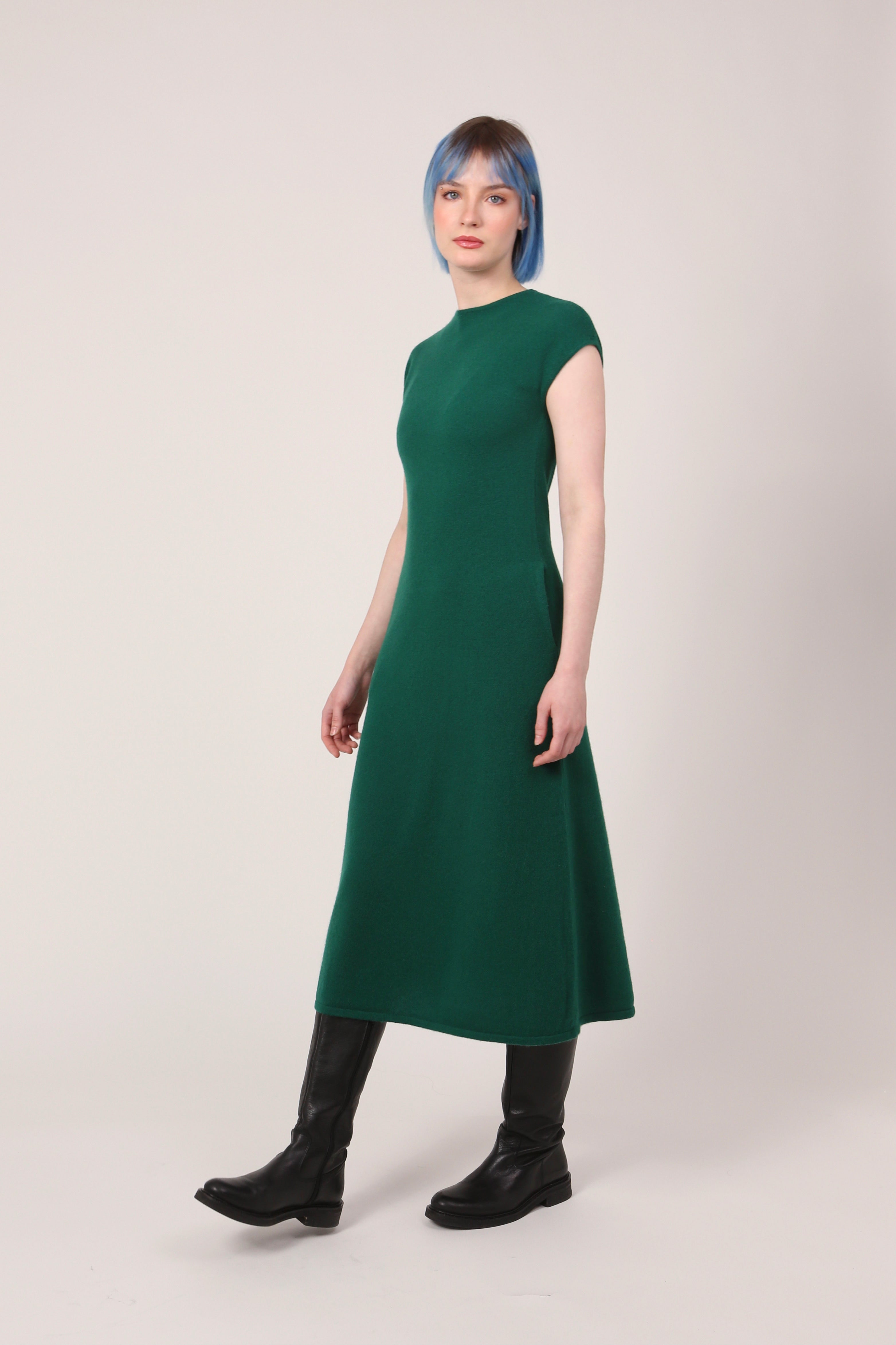 Dress in Forest Green Gr Cashmere Dress in Forest Green Gr Cashmere