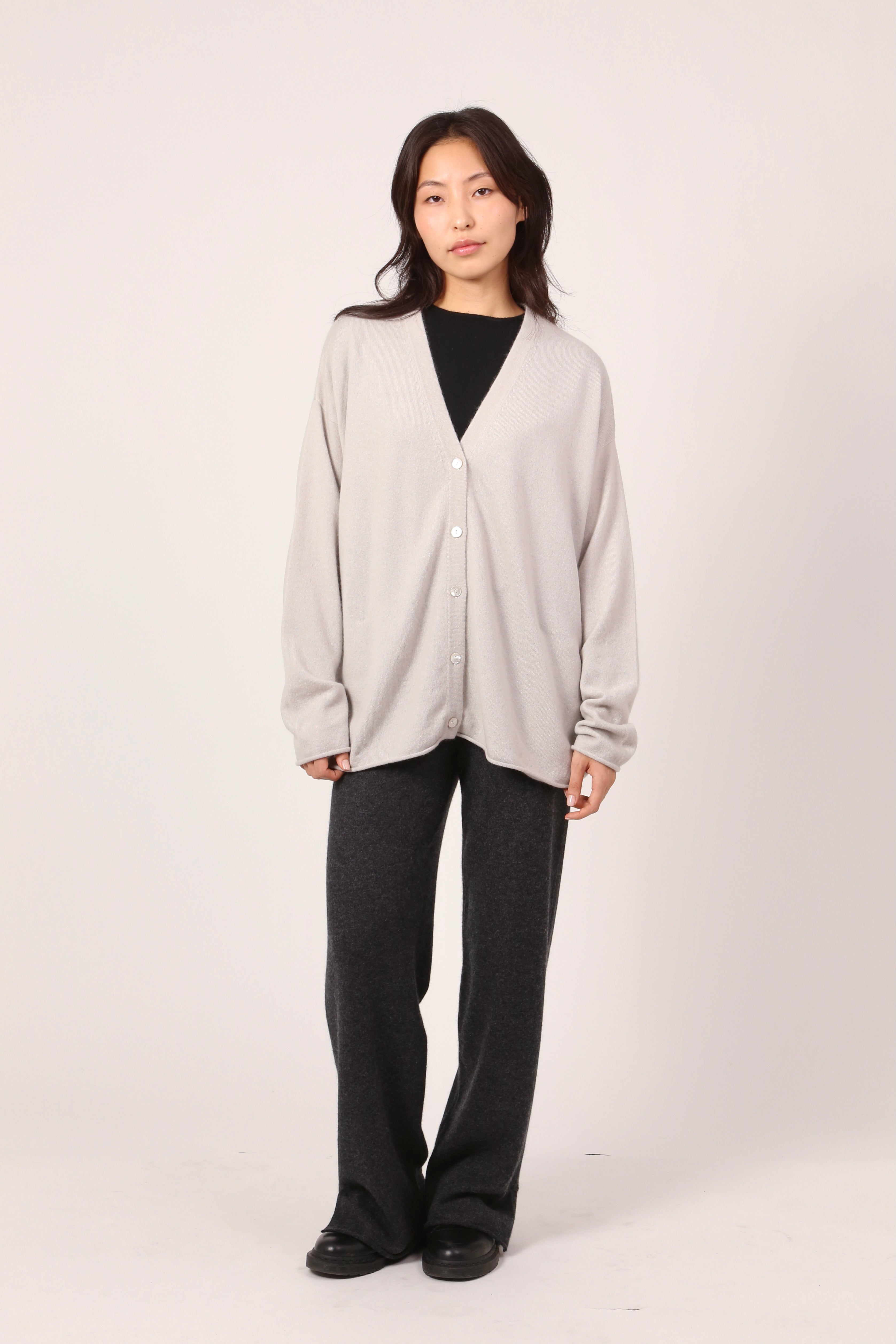 v-neck cardi in clay grey