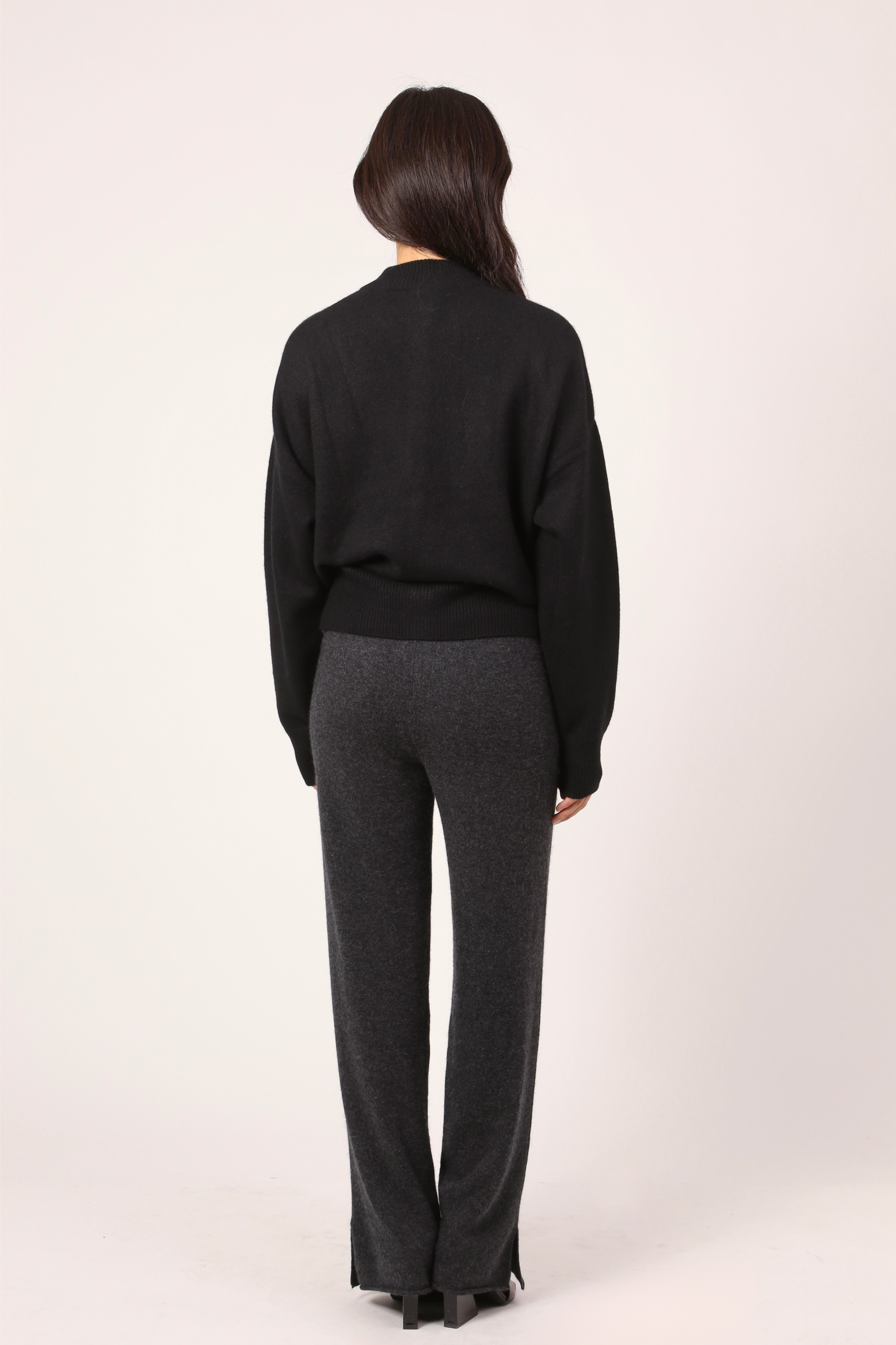 everyday cardi in black