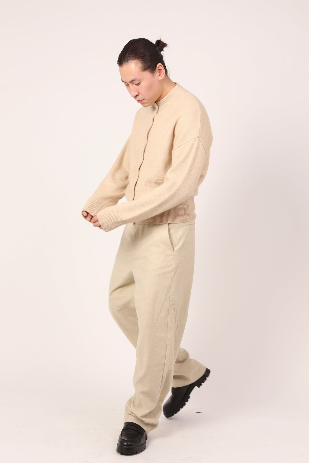 everyday cardi in beige