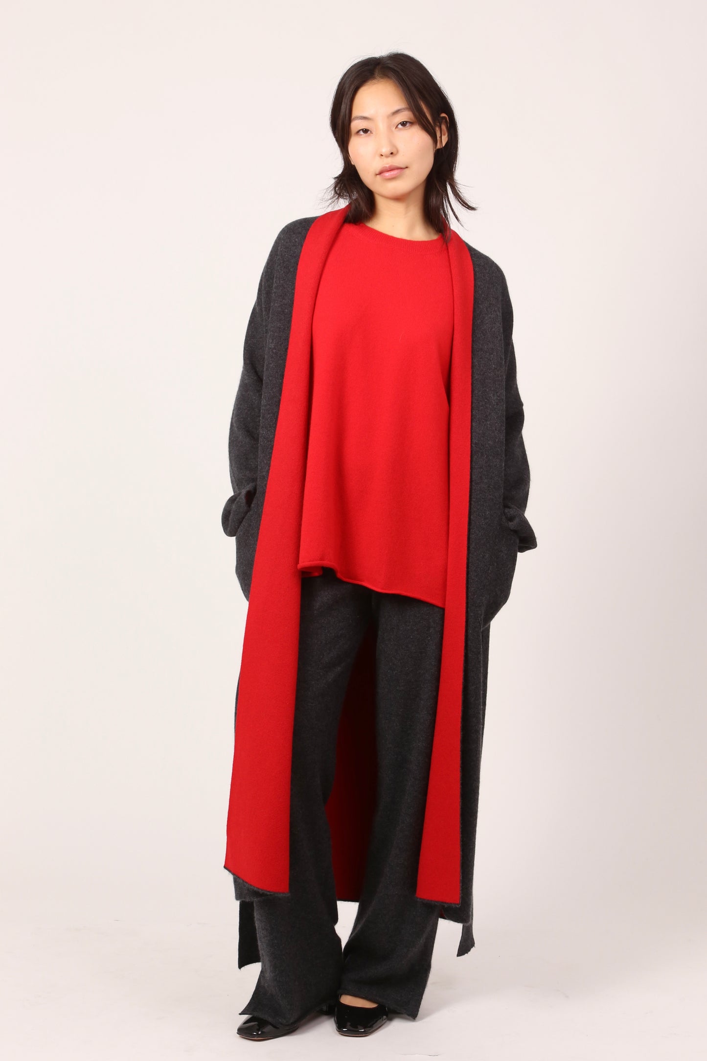 TWO-COLOUR COAT DARK GREY & RED