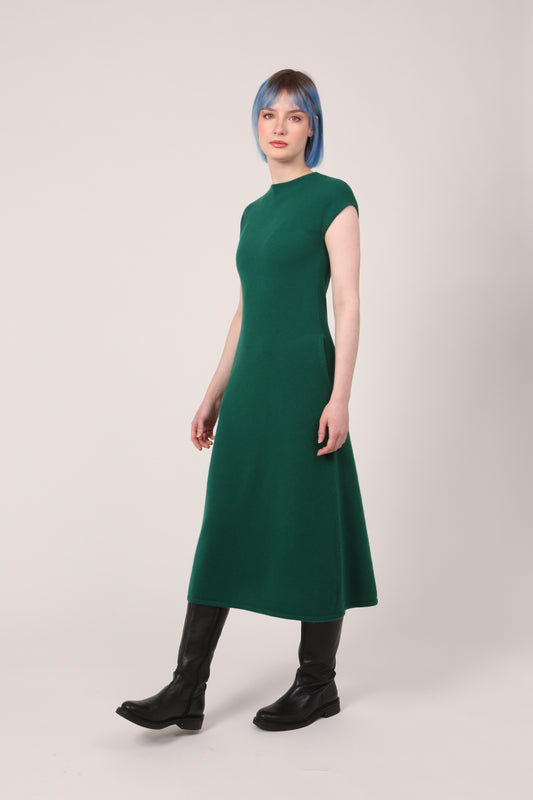 DRESS IN FOREST GREEN