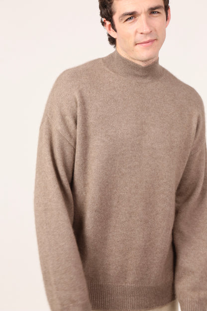 TURTLENECK JUMPER IN NATURAL BROWN