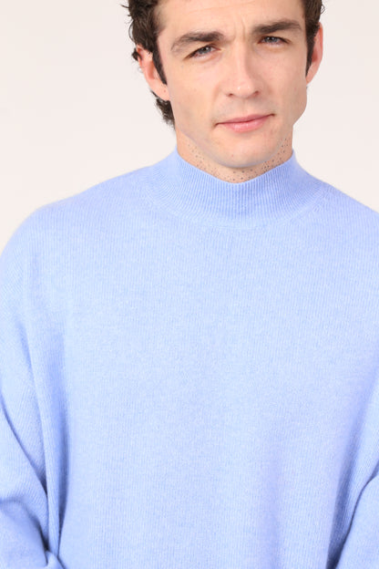 TURTLENECK JUMPER IN LIGHT BLUE