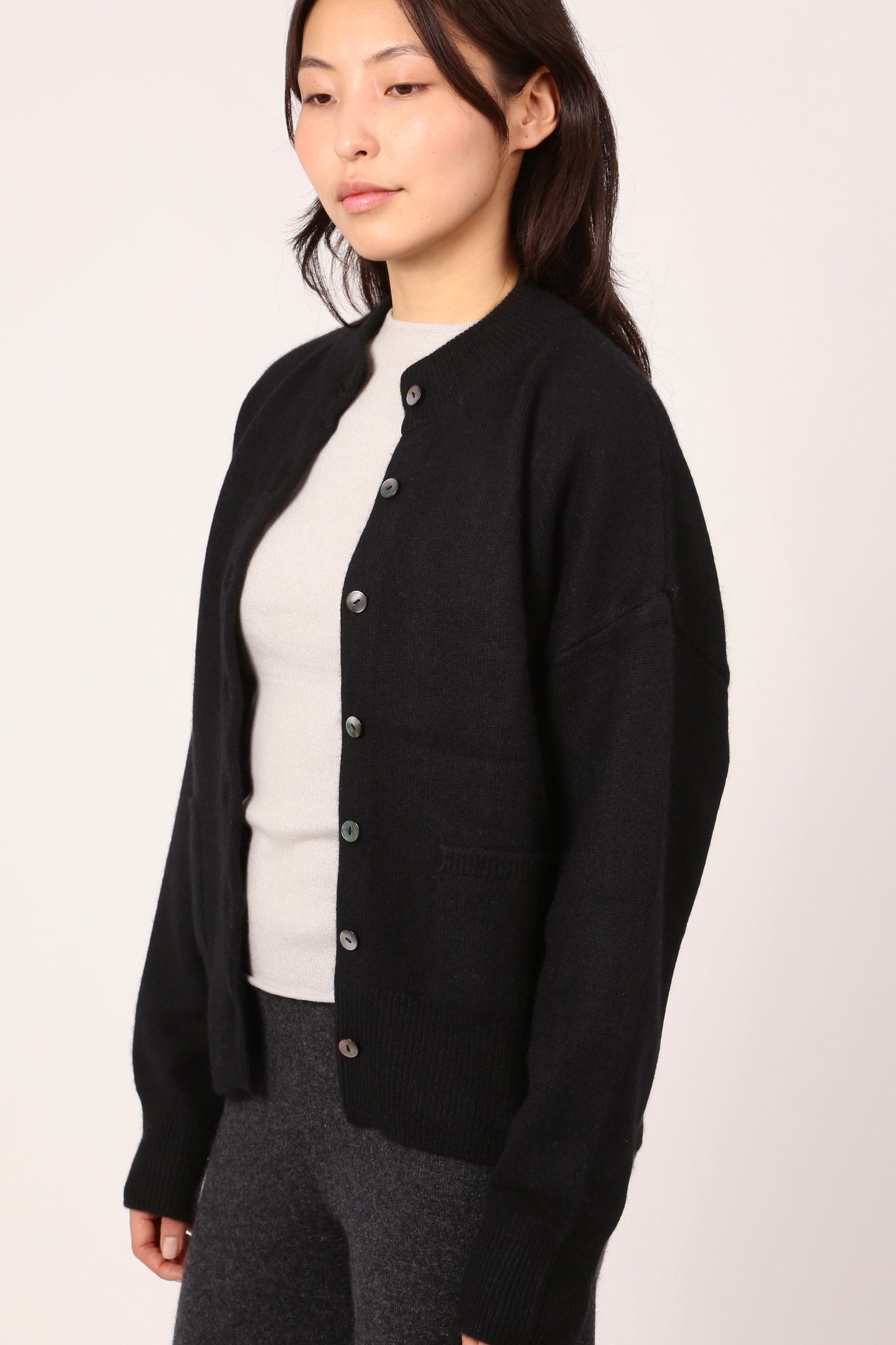 EVERYDAY CARDI IN BLACK