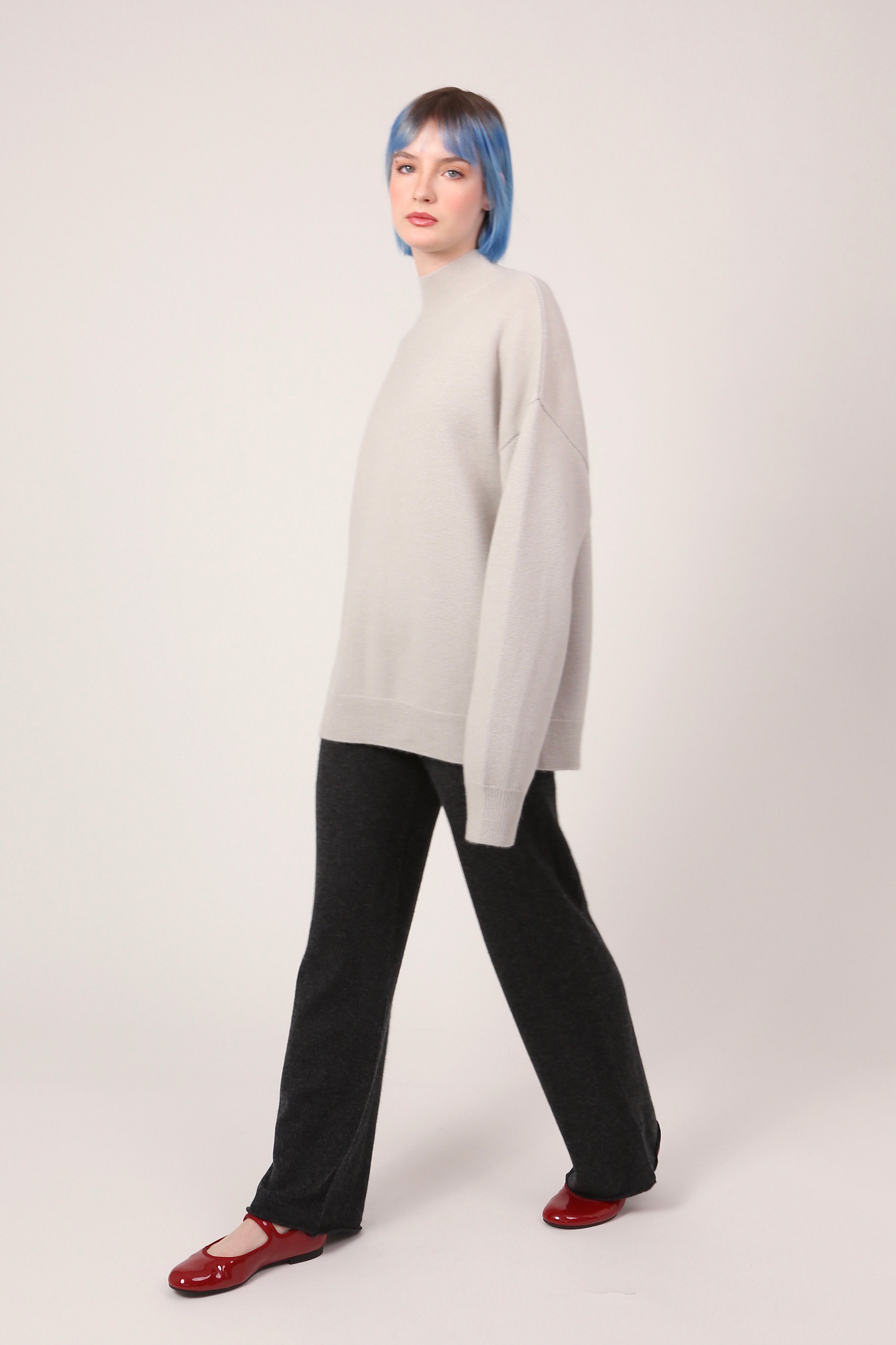 turtleneck in clay grey